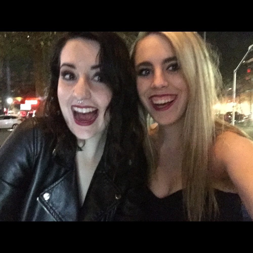 Meet your Posher, Kayla